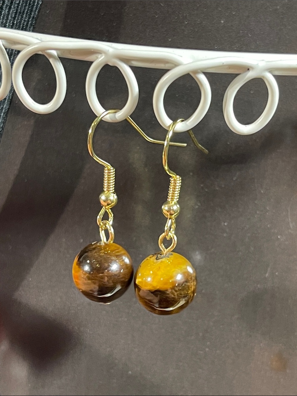 Vintage Tiger Eye bead dangle earrings - gold-tone hardware